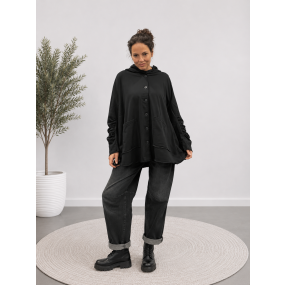 Boxy black