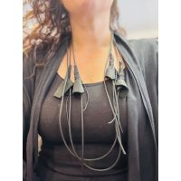 Pad necklases black-*