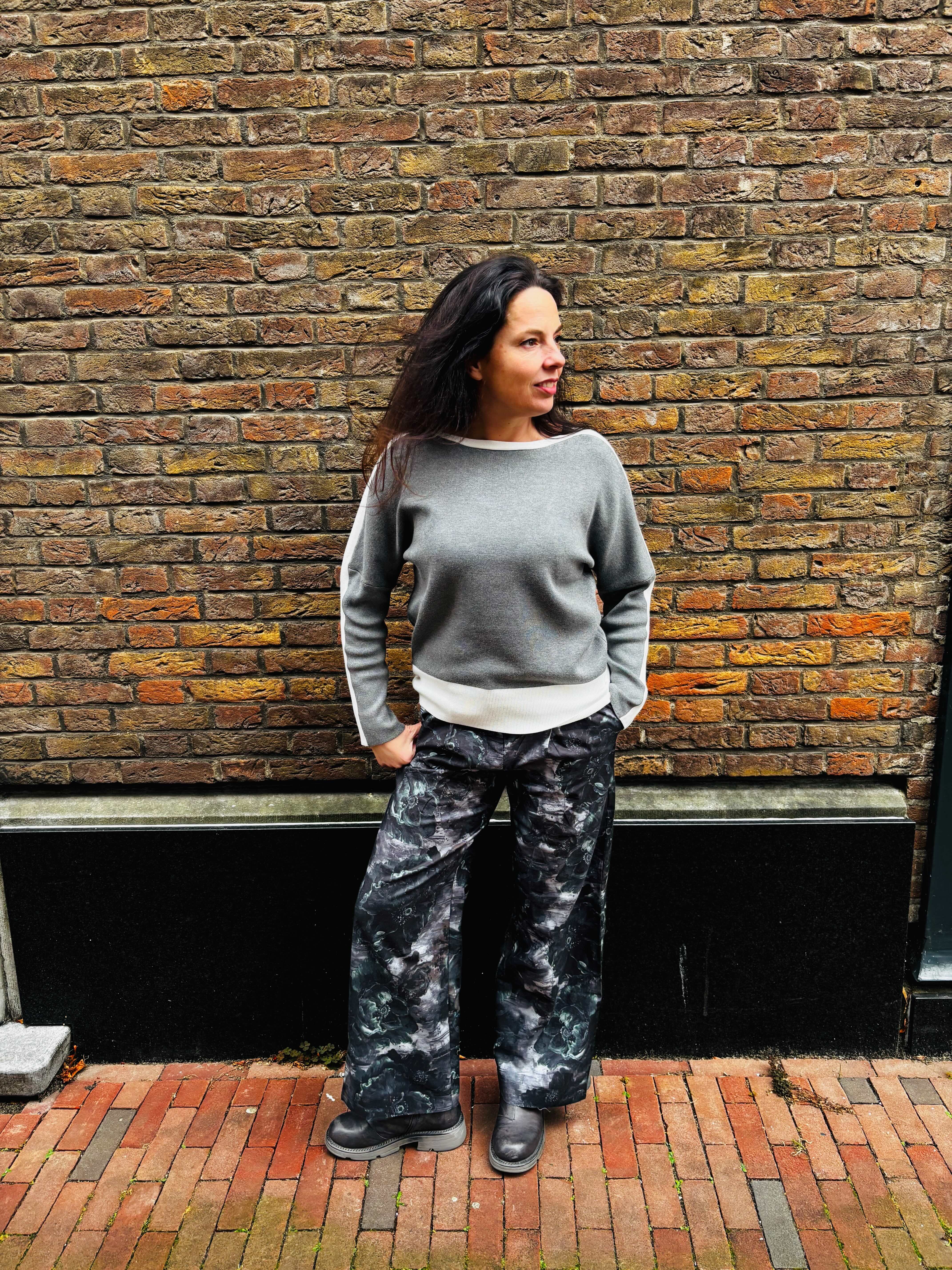 Lien Fashion Blouses