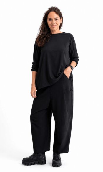 Lotus Pants 09/Sinopsis black