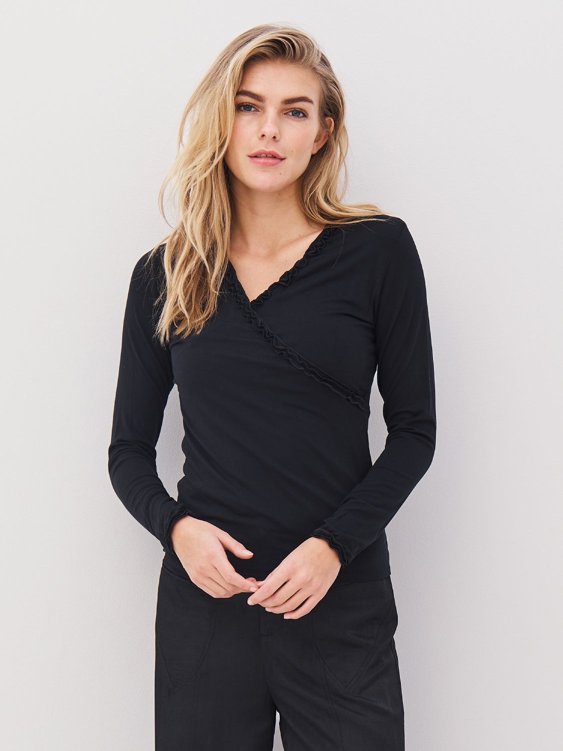 nu-denmark-adele-wrap-tee-l-s-8520-44-000-008261-0-16498 Adele Wrap/Tee l/s 8520-44-000